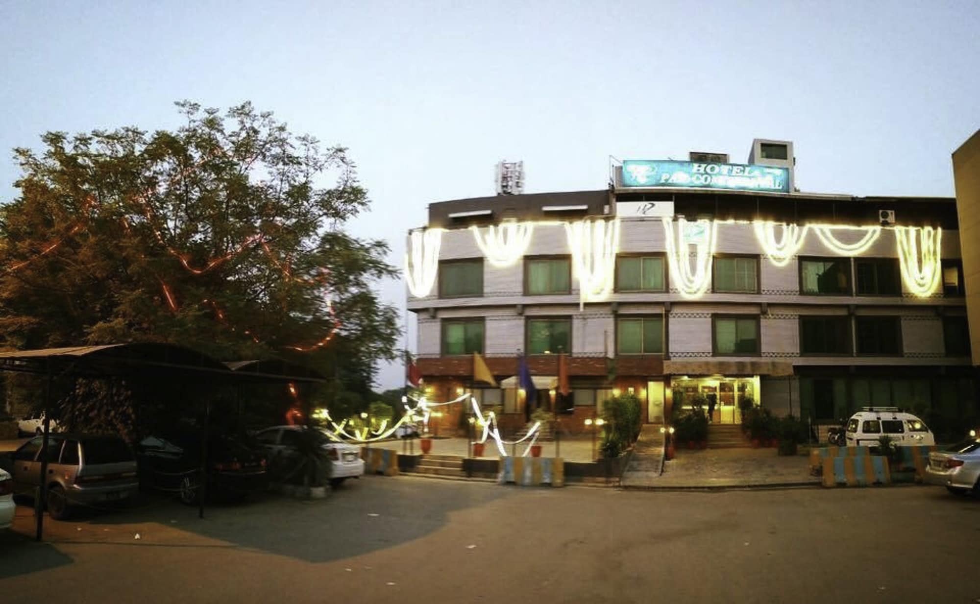 Hotel Pak Continental Islamabad Bagian luar foto